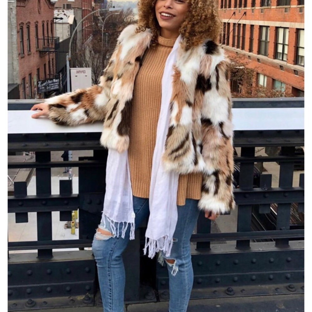 Chic Faux Fur Coat - Picture 5 of 5
